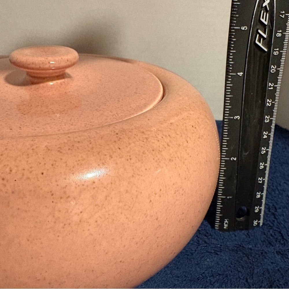 MCM Russel Wright American Modern Covered Casserole Dish Pottery Coral Bean Pot - Picture 8 of 9